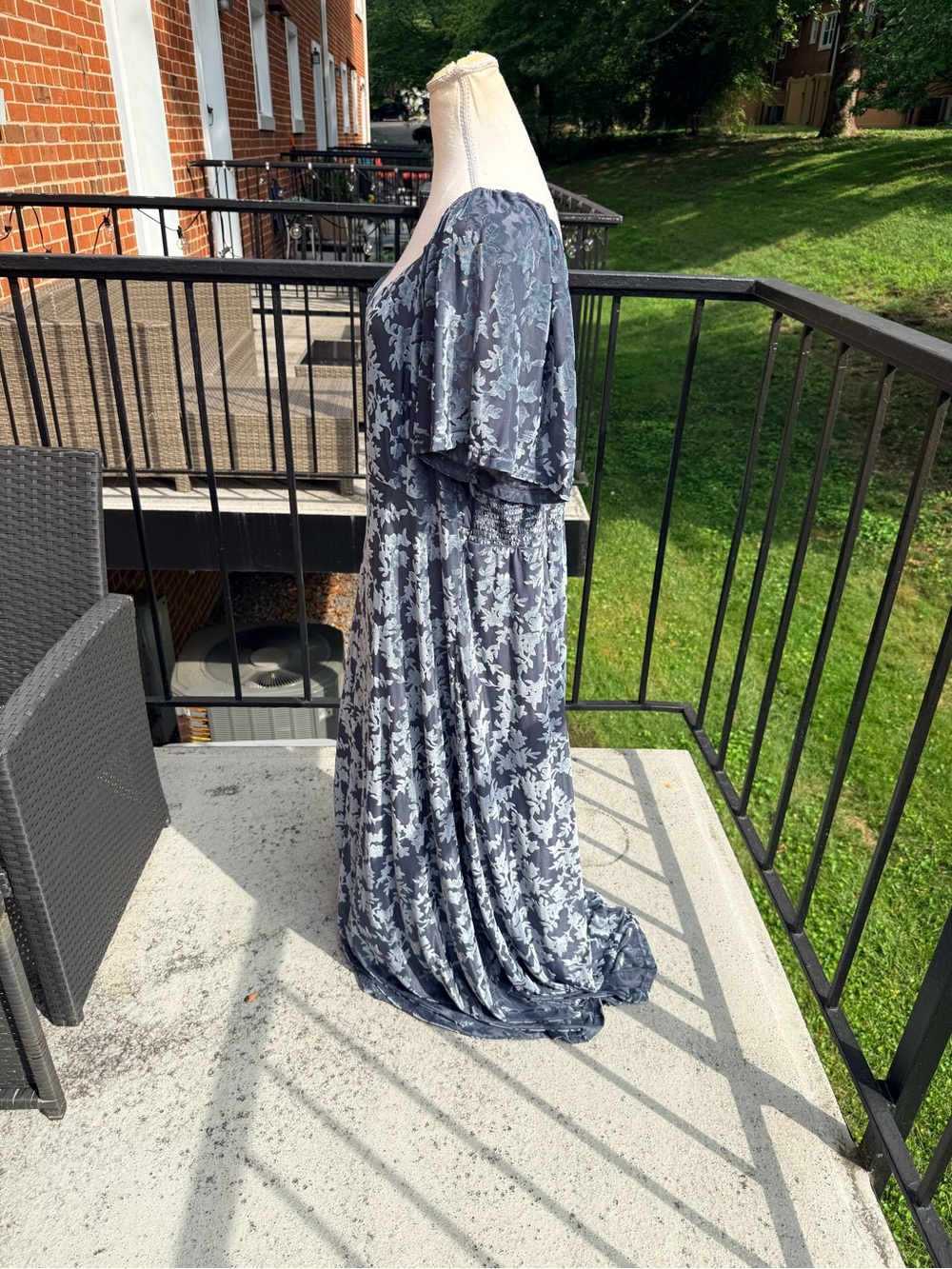 Baltic Born Everley Velvet Maxi Dress | Whisper Blue Size 2X - Picture 4 of 9
